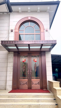 雙開(kāi)玻璃銅門(mén)